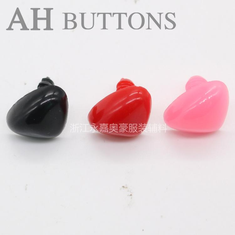 Spot wholesale plush doll teddy bear triangle nose DIY accessories toy black nose accessories