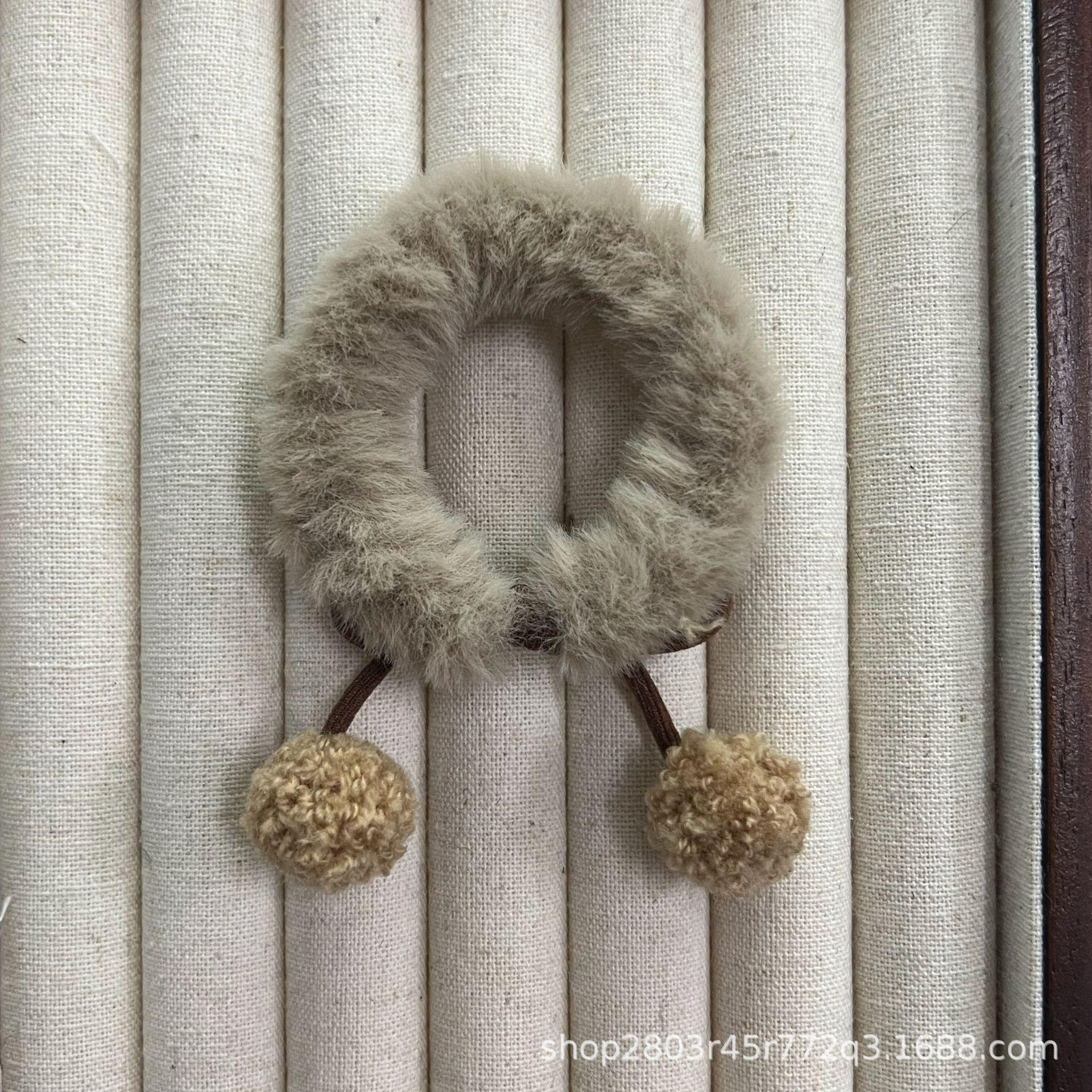 Original 10cm Baby Clothes Cloak Kitty Dress up Clothes Autumn and Winter Christmas Mini Doll Baby Clothes Cloak Wholesale