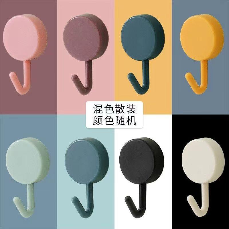 Macaron hook [random color]]