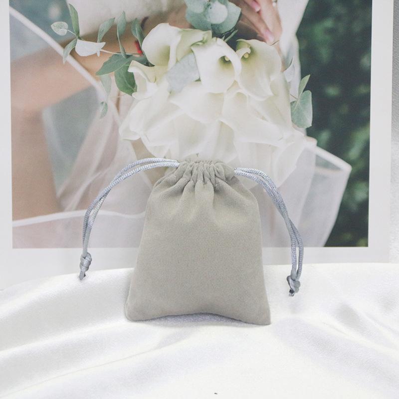 Ra-3 gray deerskin velvet; 5*7cm