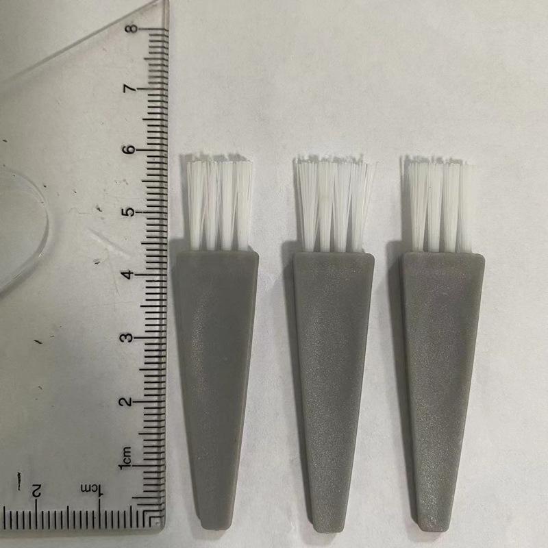 Picture color; recycled material: small gray and white hair; plastic