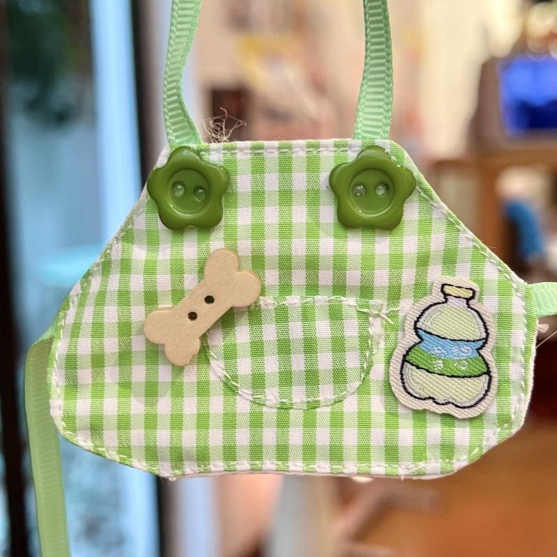 Beverage bottle green plaid apron