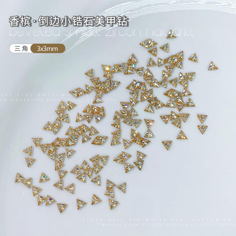 Triangle zircon 3x3mm single piece