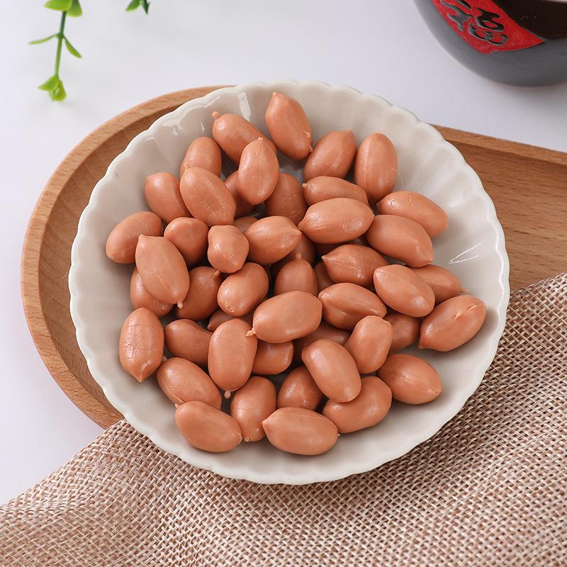 Buy by the gram / Peanuts