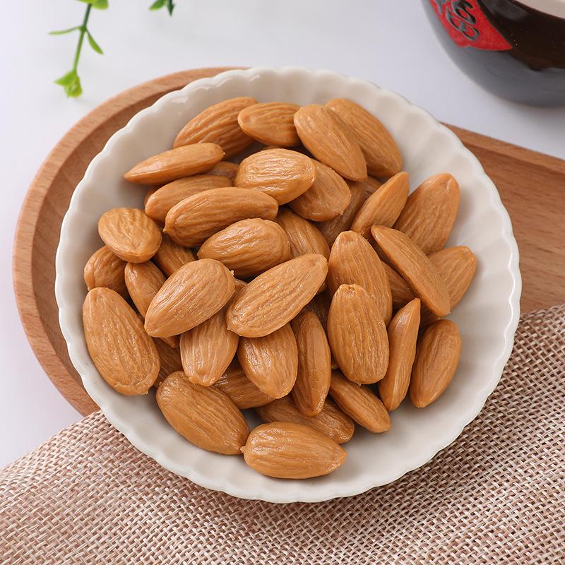 Buy by the gram / Almond kernel