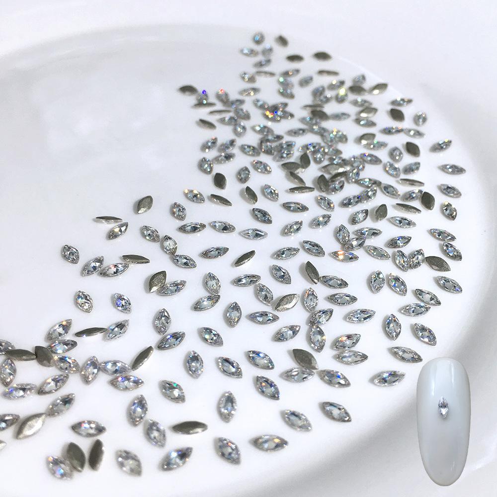 White flat bottom inverted zircon [2*4mm horse eye]]