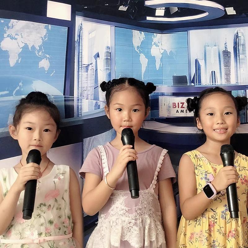 Handheld Microphone Model Kidsren's Toy Stage Performance Small Host Interview Eloquence Artificial Fake Microphone Props thumbnail 3