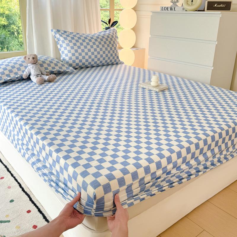 Checkerboard / Custom pillowcase (color random) - sold individually, orders will not be shipped