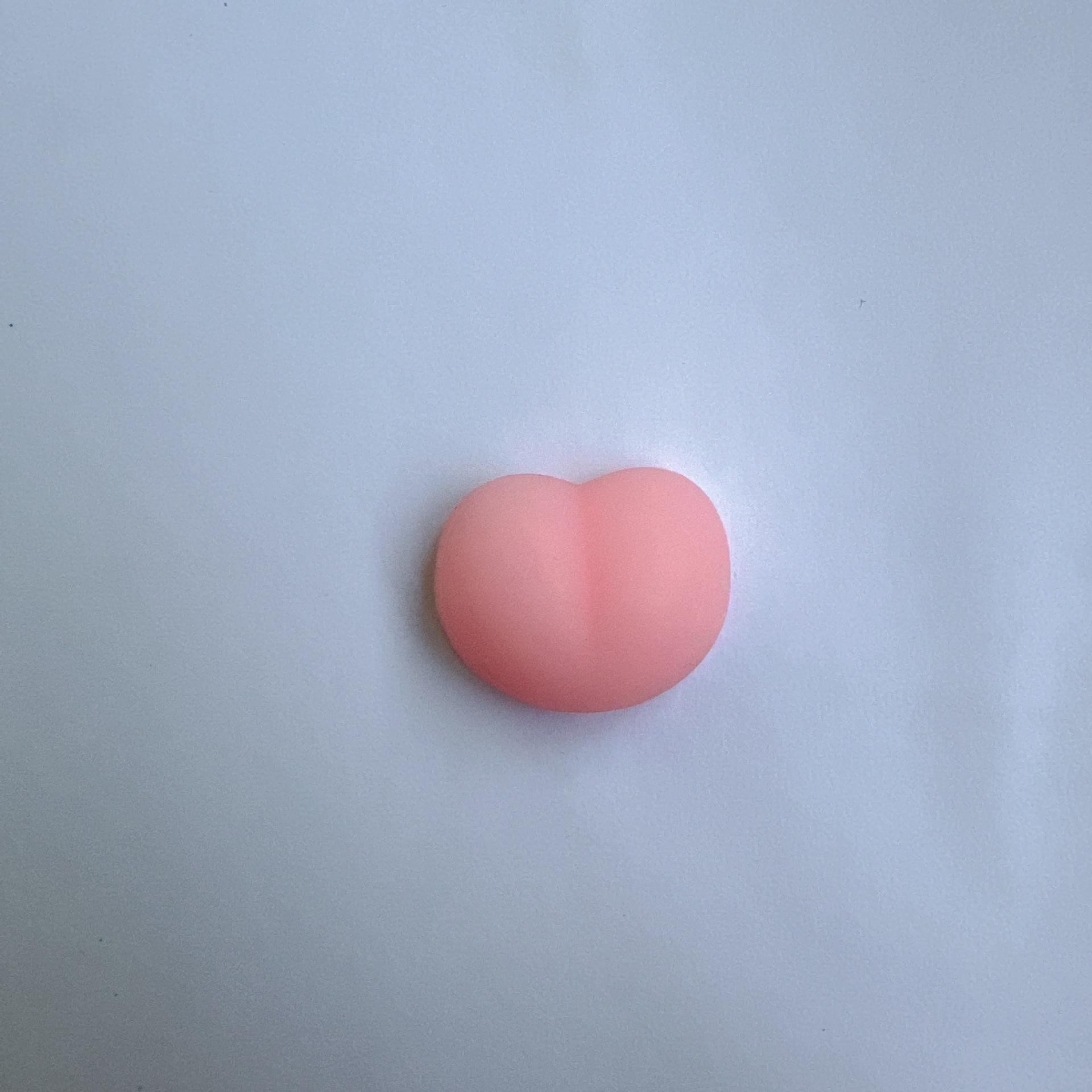 Flesh pink butt 2.1x1.7x0.8cm / Single opp bag