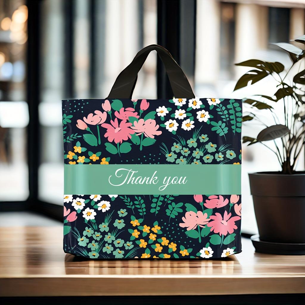 Small flowers on black background; 14 silk small size 30*25 bottom 6cm; 10