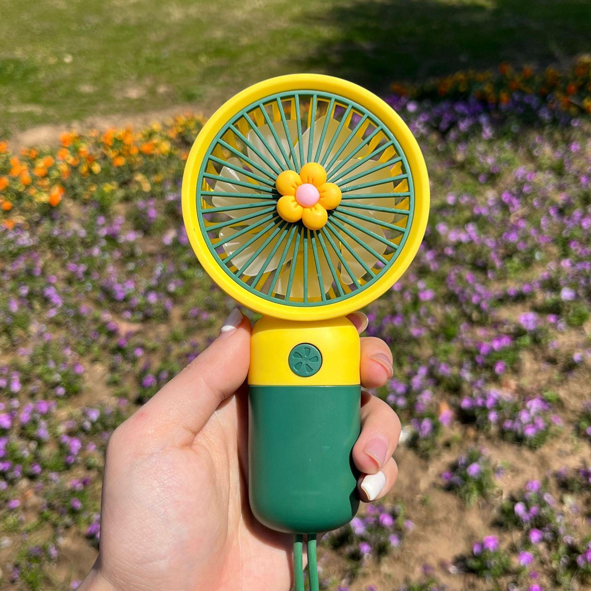 6*8*16 / Green flower fan