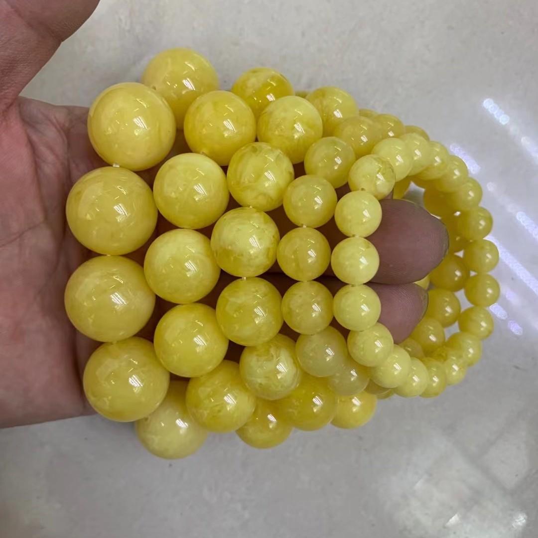 Manufacturer Wholesale Second Generation Russian Material Amber Beeswax Hand String Floating Salt Water Fluorescent Street Stall Exhibition Attractions Live Broadcast